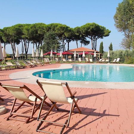 La Fattoria Di Tirrenia Lejlighedshotel Eksteriør billede
