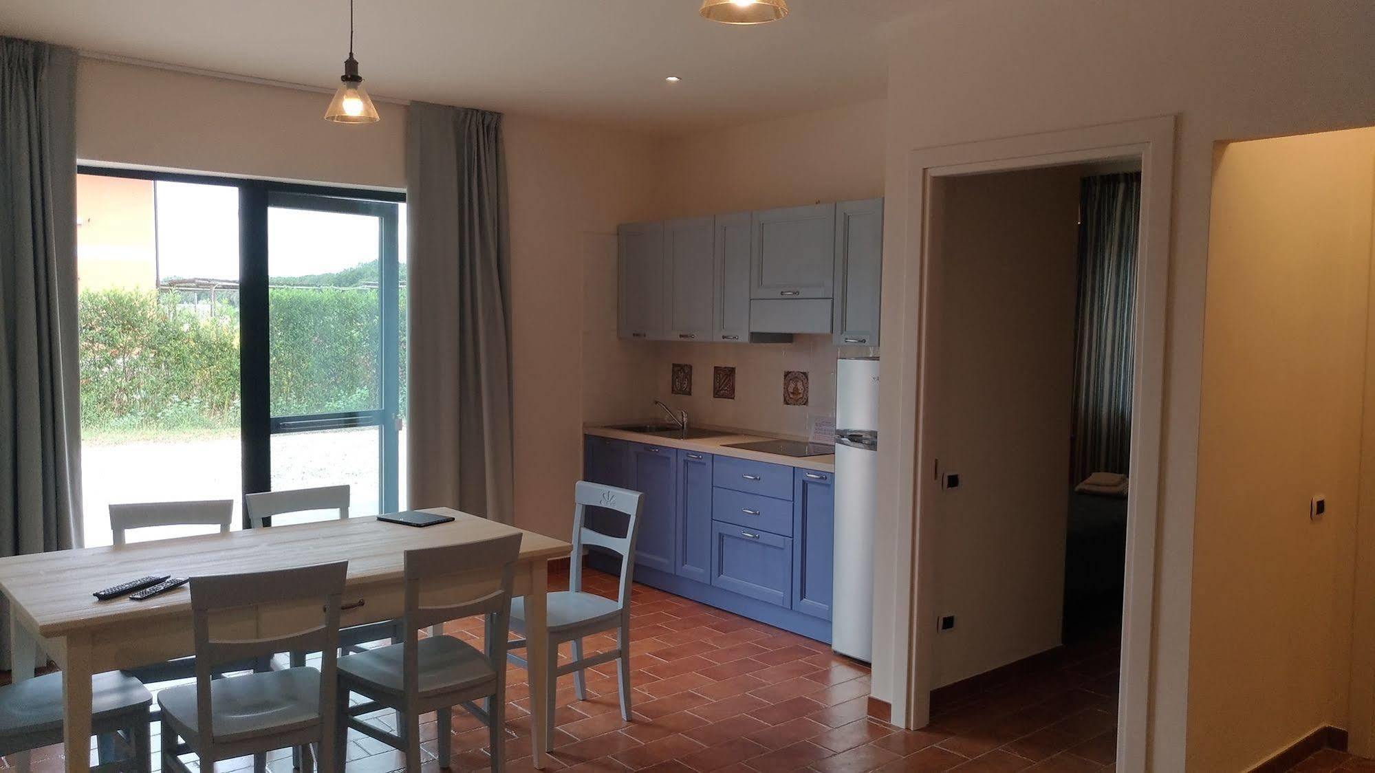 La Fattoria Di Tirrenia Lejlighedshotel Eksteriør billede