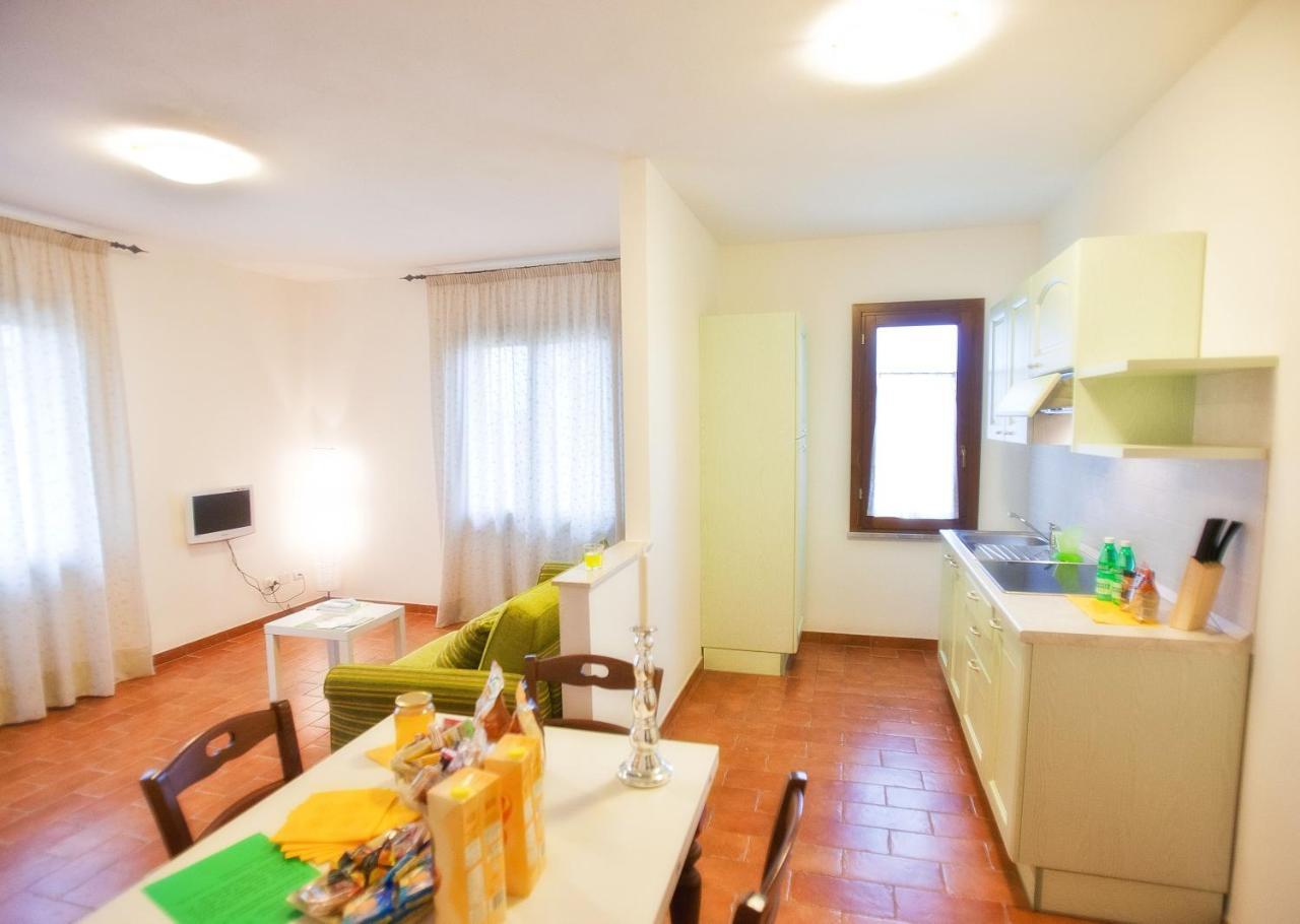 La Fattoria Di Tirrenia Lejlighedshotel Eksteriør billede